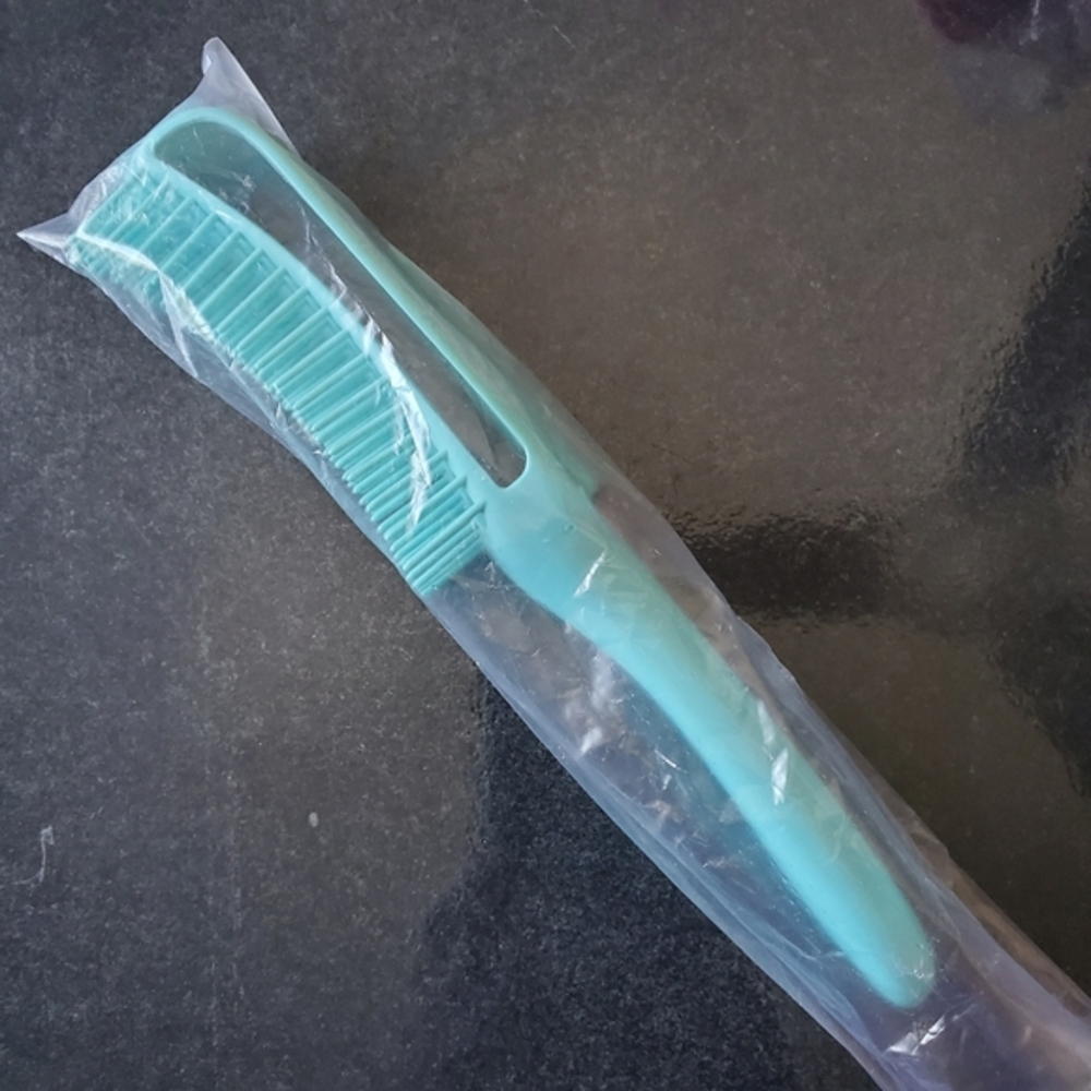 EZ Detangler Hair Brush Scalp Comb - Picture 9 of 16